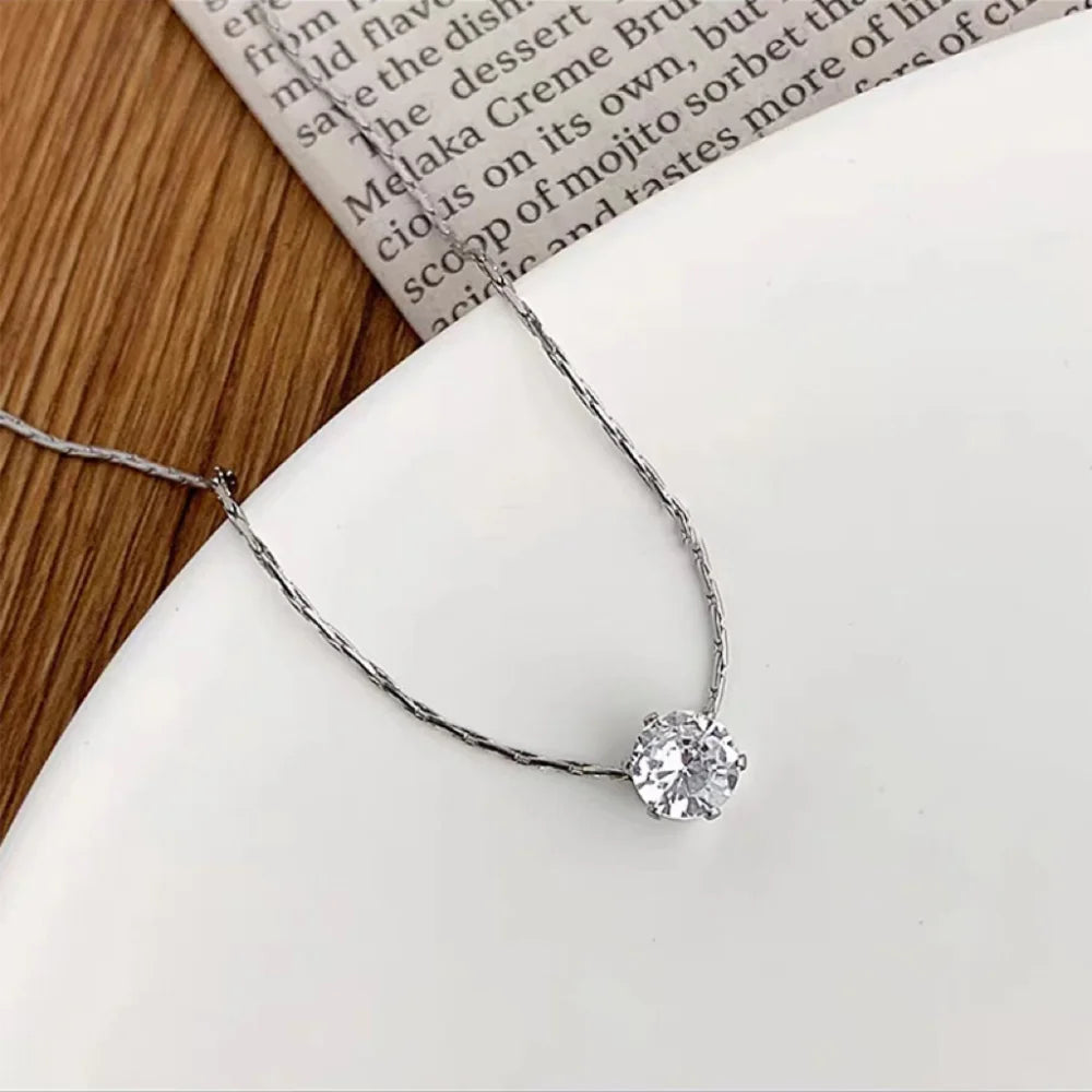 Minimalist Gold Plated Zircon Necklace – Free Shipping and VAT included