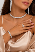 Elegant Jewellery Set with Choker necklace, earrings, bracelet and ring