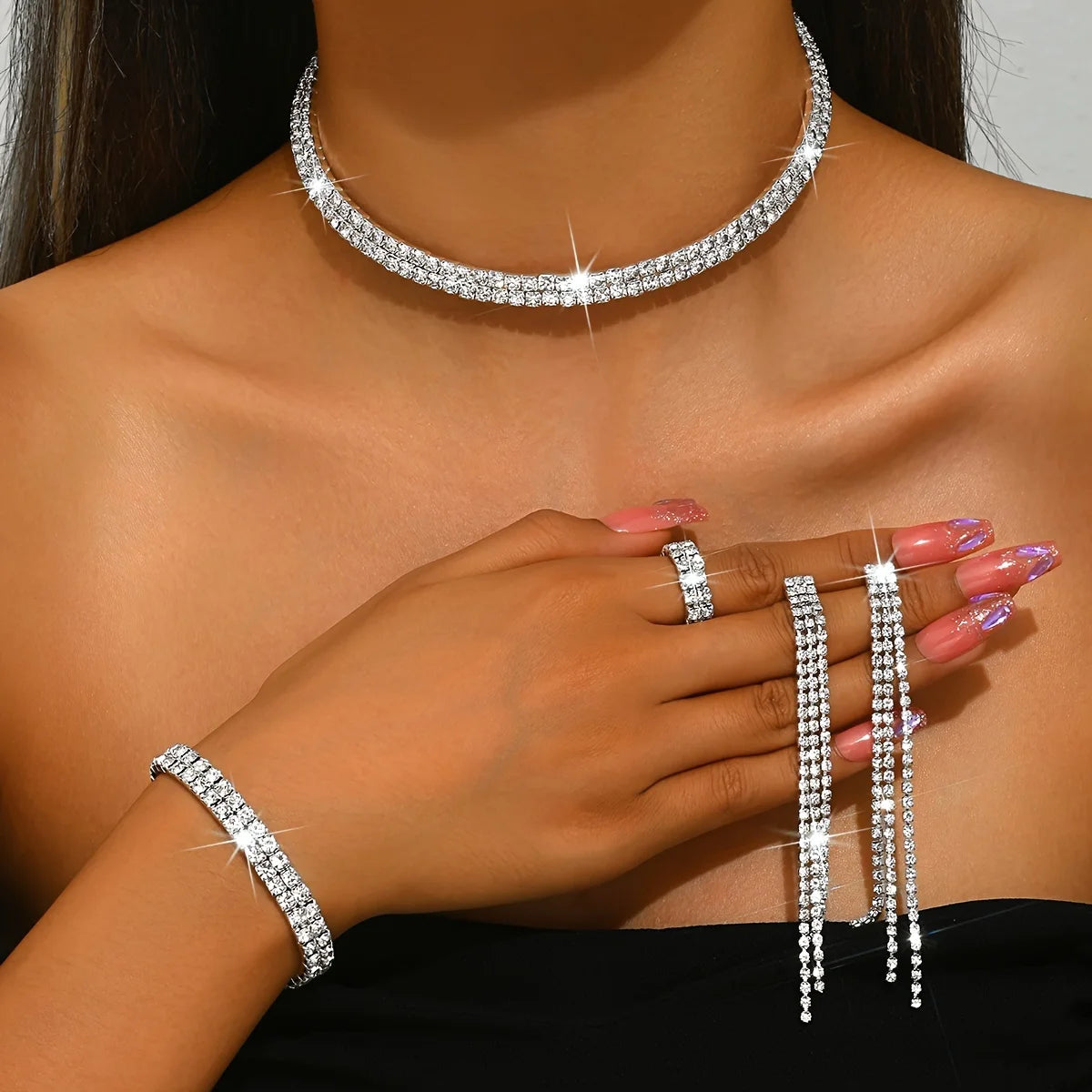 Elegant Jewellery Set with Choker necklace, earrings, bracelet and ring