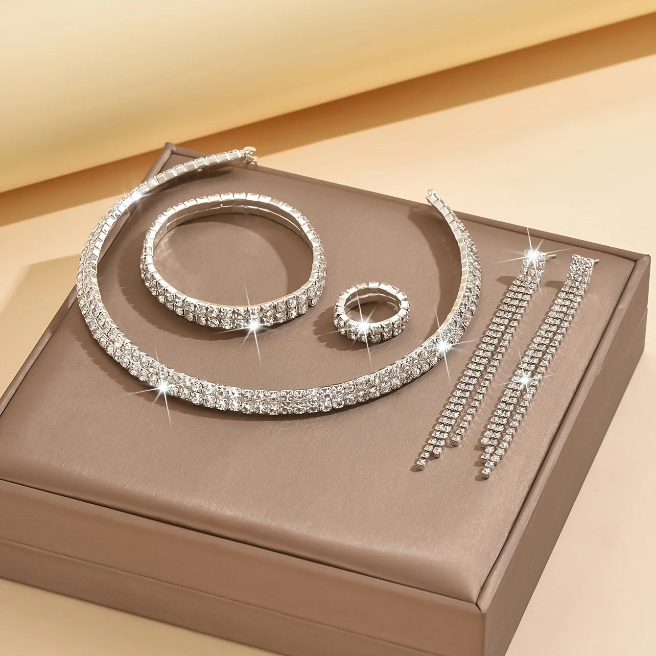 Elegant Jewellery Set with Choker necklace, earrings, bracelet and ring