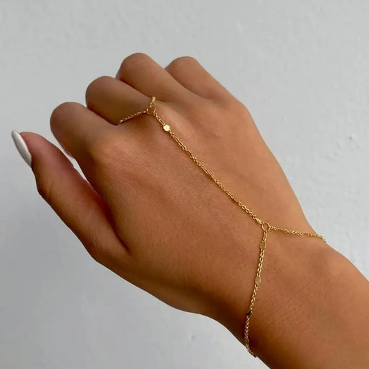 Evelyne East Chain Bracelet