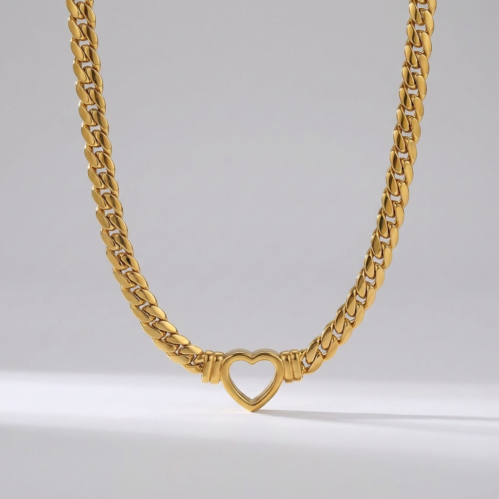 Vali Heart Choker