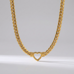 Vali Heart Choker