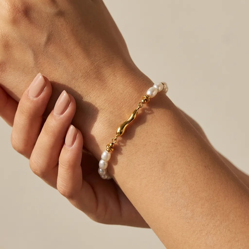 Quintessa Pearl Bracelet