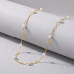 Élise Dainty Pearl Necklace