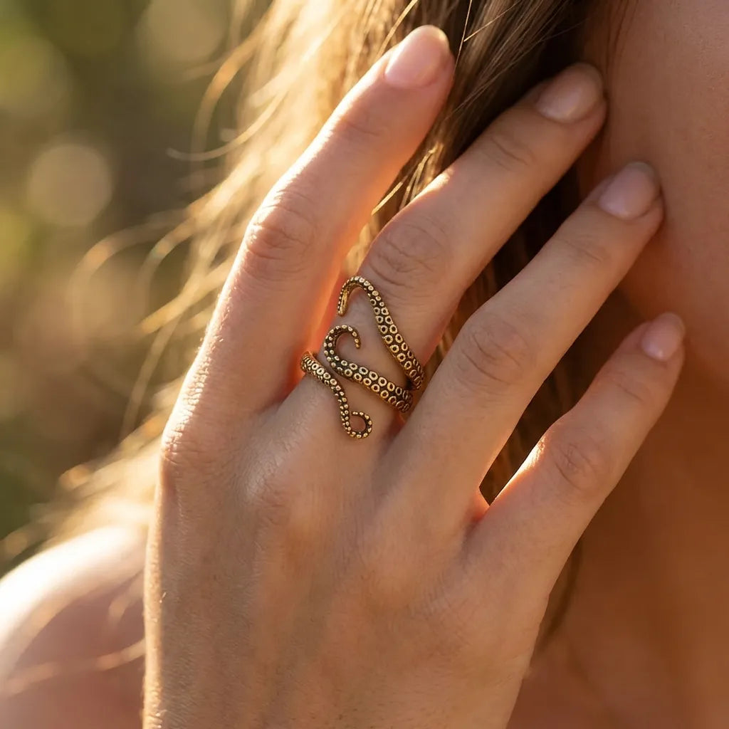 Freia Octopus Ring