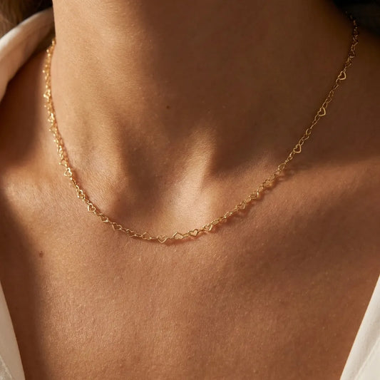 Élodie Chain Heart Necklace