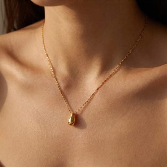 Sandra Drop Necklace