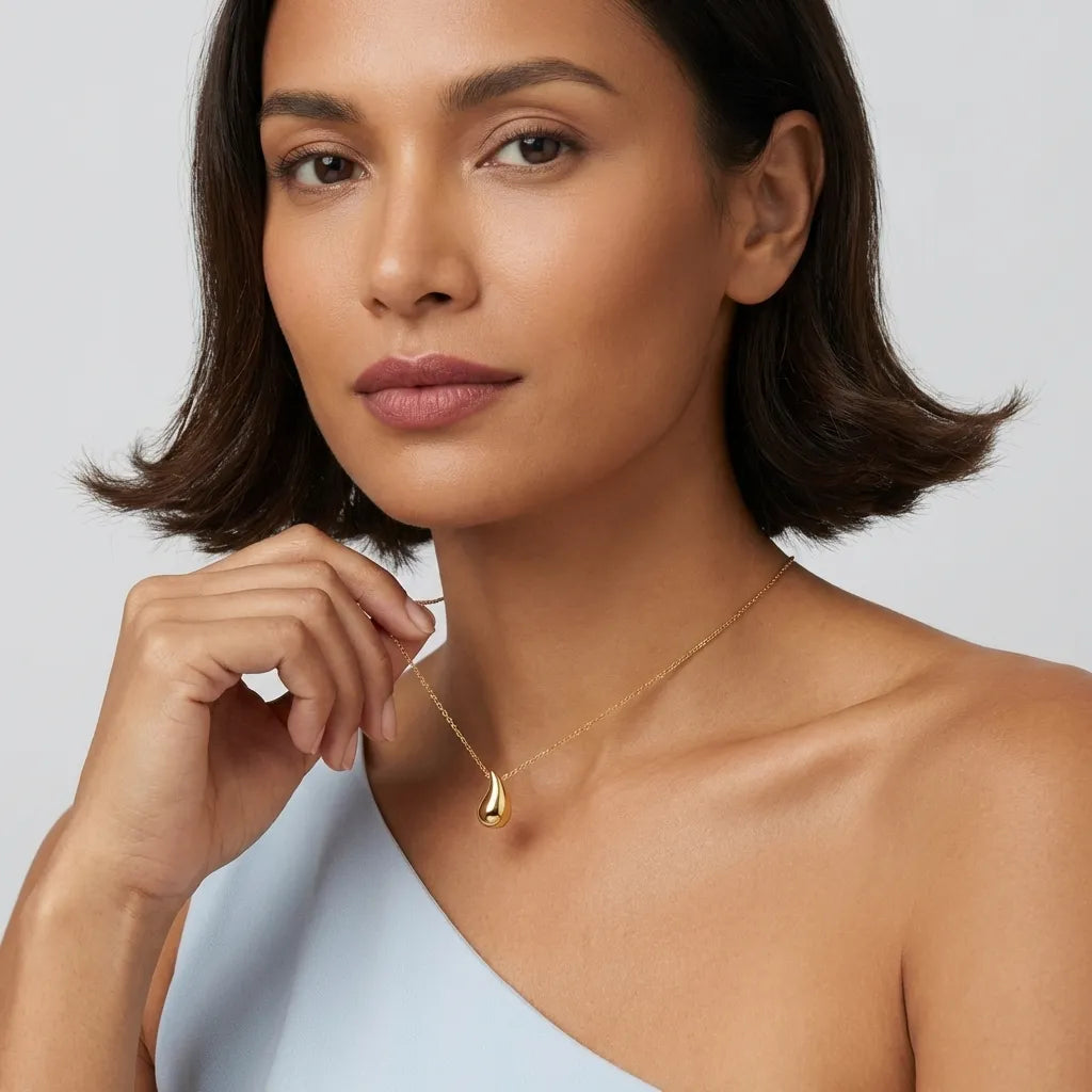 Sandra Drop Necklace