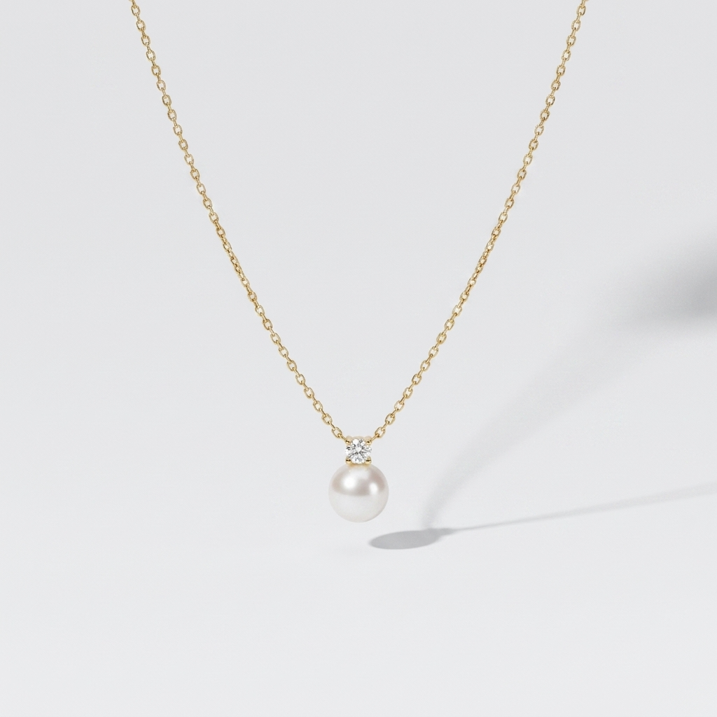 Amélie Classic Pearl Pendant