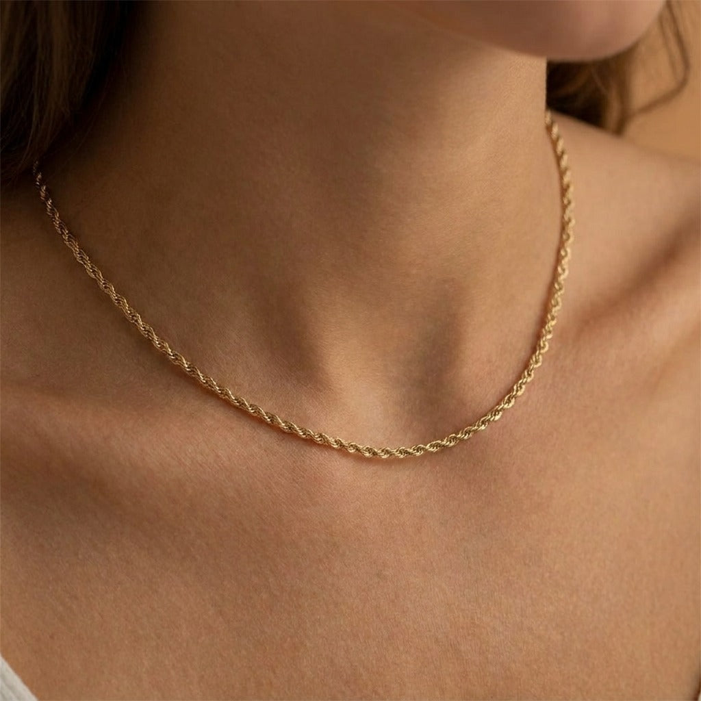Antonela Twisted Chain Necklace