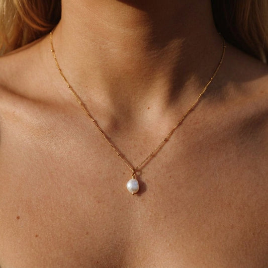 Luna Pearl Pendant
