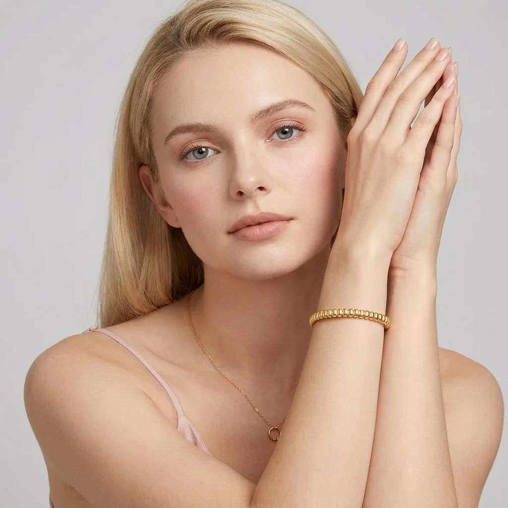 Emma Sculpted Gold Bangle