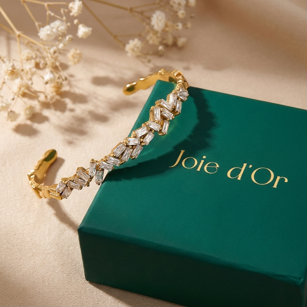 Amélie Radiant Gold Crystal Bangle
