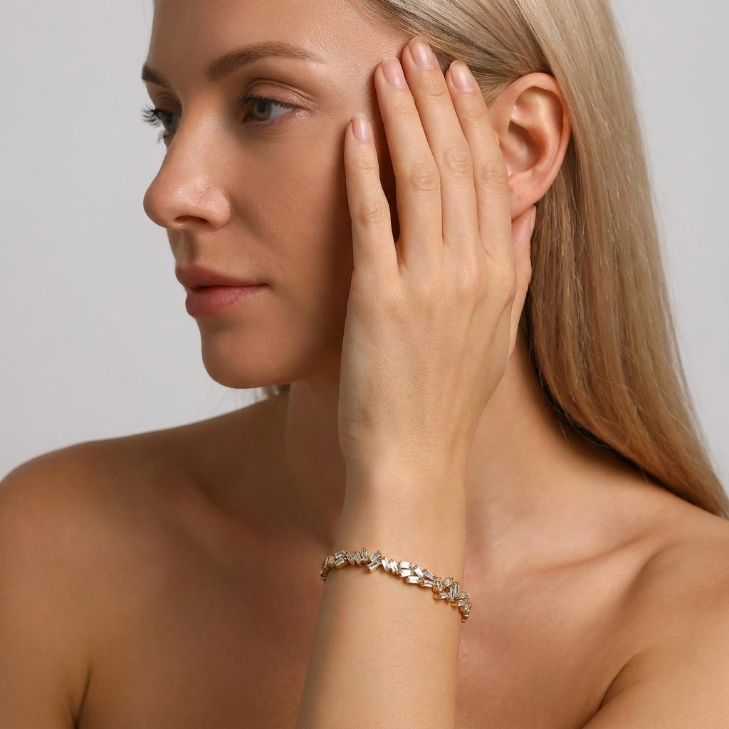 Amélie Radiant Gold Crystal Bangle