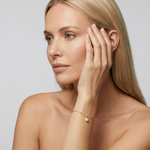Léa Dainty Pearl Drop Bracelet