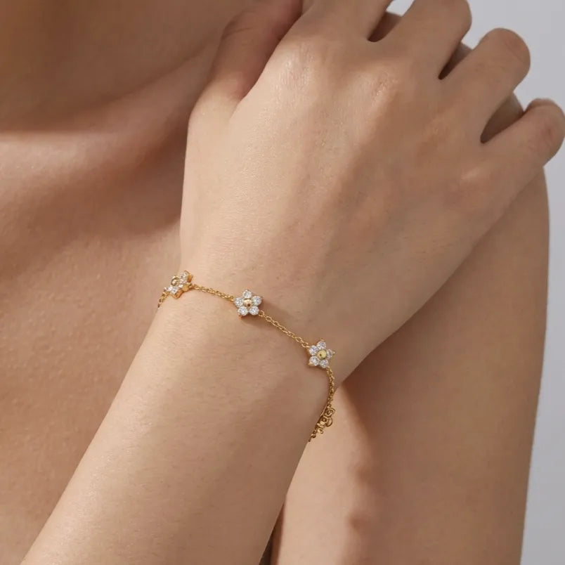 Mia Flower Crystal Bracelet
