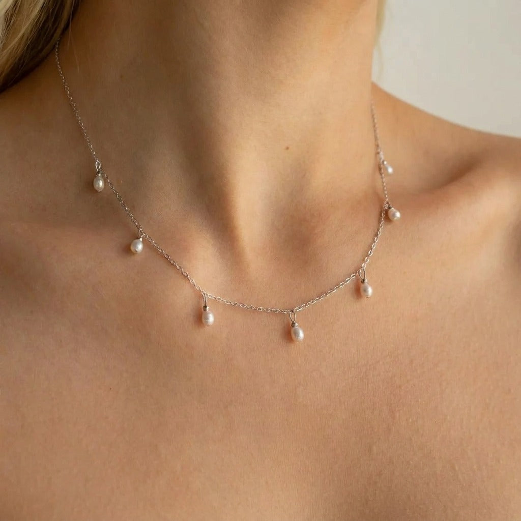 Élise Drop Pearl Necklace