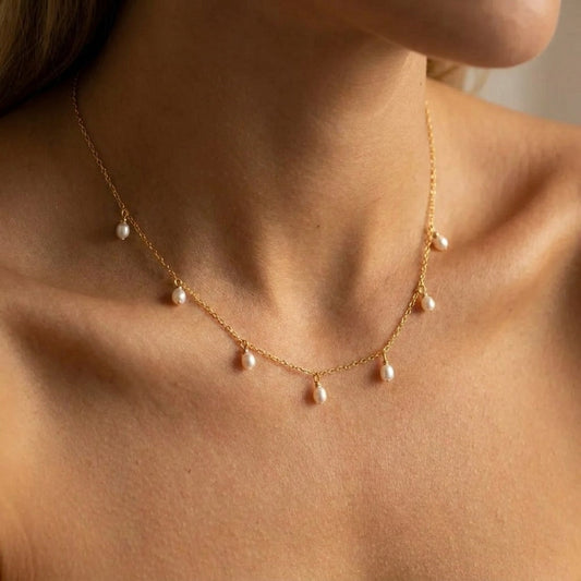 Élise Drop Pearl Necklace