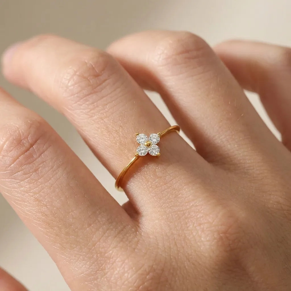 Mia Crystal Clover Ring