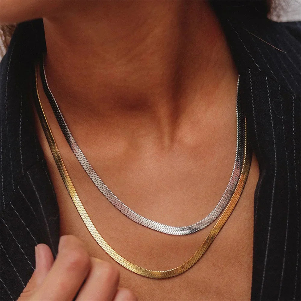 Elizabeth Gold Herringbone Necklace + Complimentary Earrings