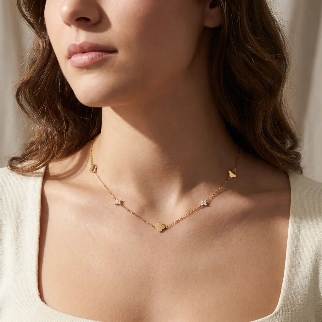 Inès Clover & Crystal Necklace